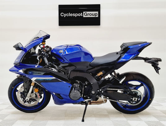 2025 Yamaha YZF R9