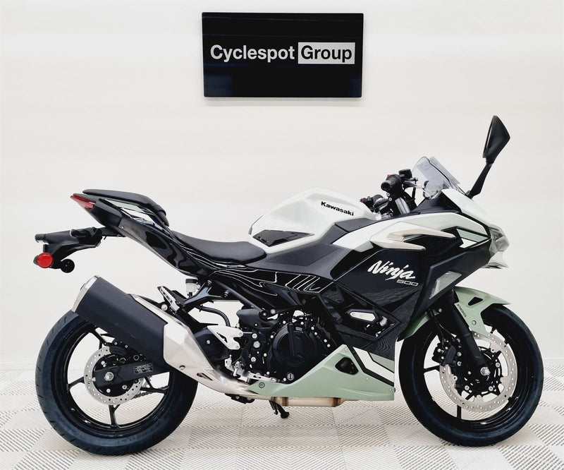 Load image into Gallery viewer, Kawasaki Ninja 500 LAMS motorcycle on a white background with 'Cyclespot Group' branding.
