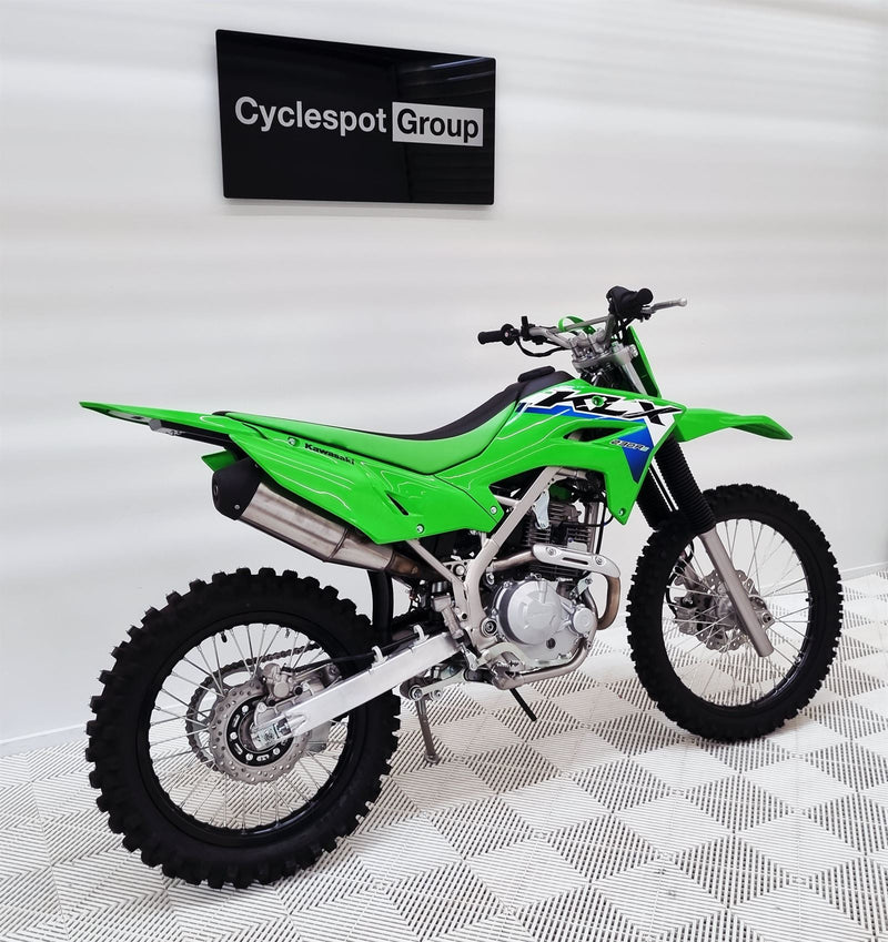 Load image into Gallery viewer, Kawasaki KLX 230 R
