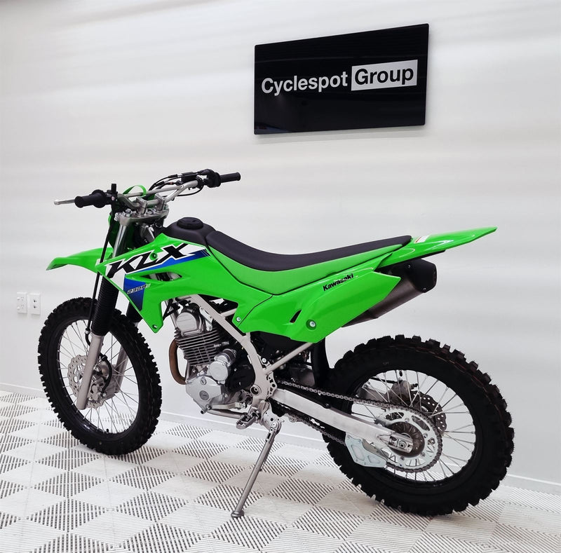 Load image into Gallery viewer, Kawasaki KLX 230 R
