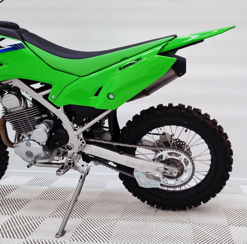 Load image into Gallery viewer, Kawasaki KLX 230 R
