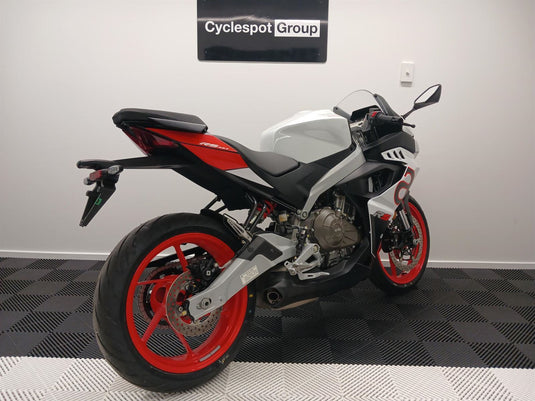2025 Aprilia RS 457