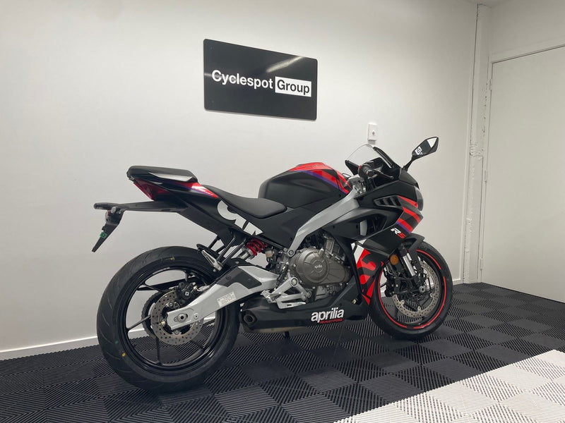 Load image into Gallery viewer, 2025 Aprilia RS 457
