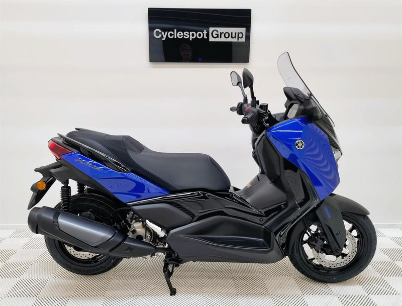 Load image into Gallery viewer, 2026 Yamaha Xmax 300
