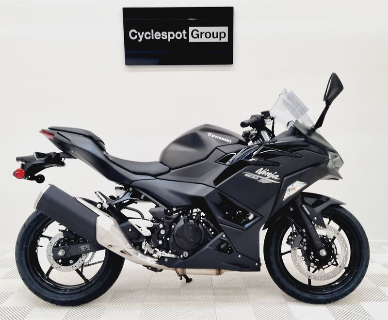 Load image into Gallery viewer, Kawasaki EX500 Ninja 500
