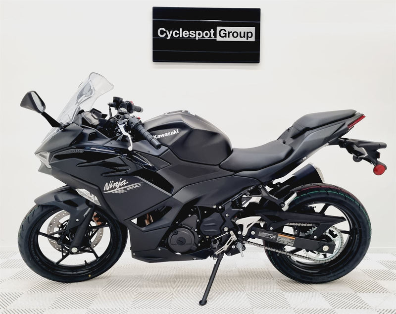 Load image into Gallery viewer, Kawasaki EX500 Ninja 500

