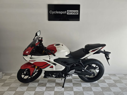 2026 Yamaha R 3 Anniversary Edition
