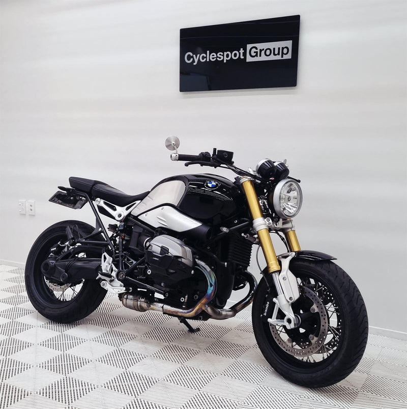 Load image into Gallery viewer, BMW R Nine T

