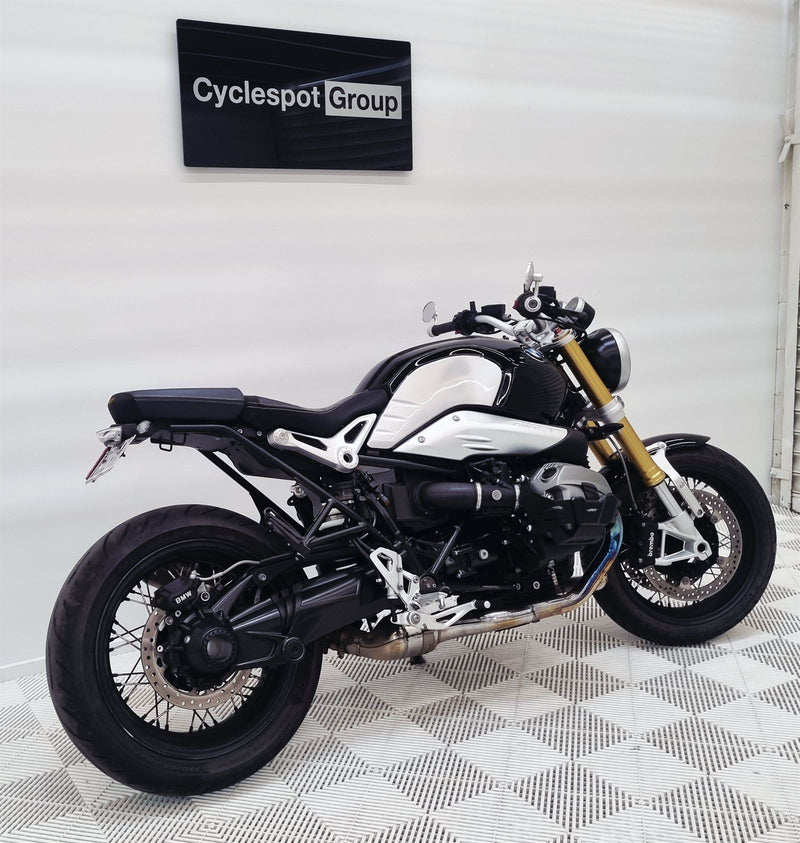 Load image into Gallery viewer, BMW R Nine T

