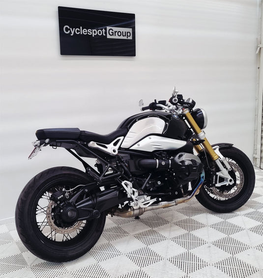 BMW R Nine T