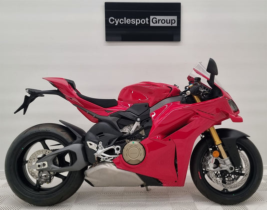 2025 Ducati Panigale V4S