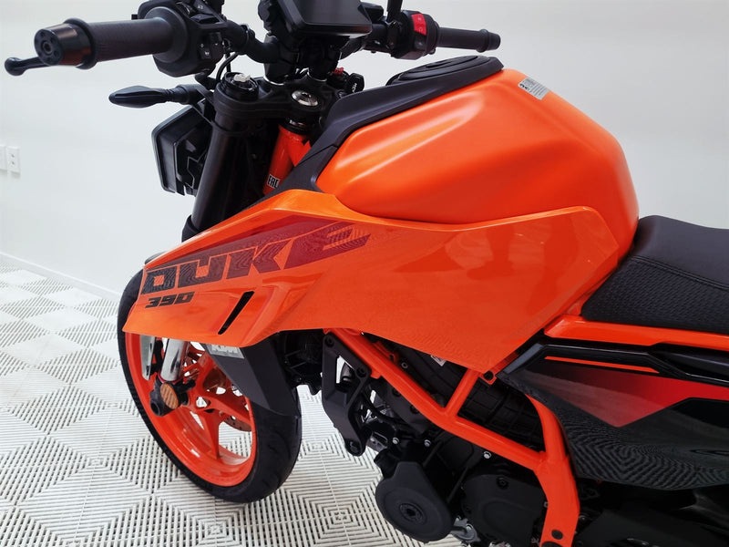 Load image into Gallery viewer, KTM 390 Duke
