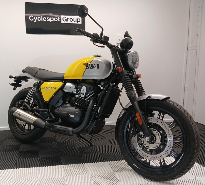 Load image into Gallery viewer, 2026 BSA Bantam Victor Yellow
