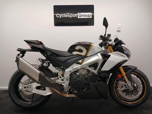 2024 Aprilia Tuono V4 Factory + Akrapovic Slip-on
