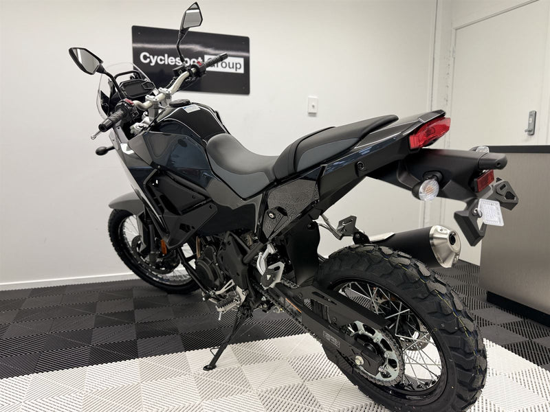 Load image into Gallery viewer, 2026 Kawasaki KLE 500
