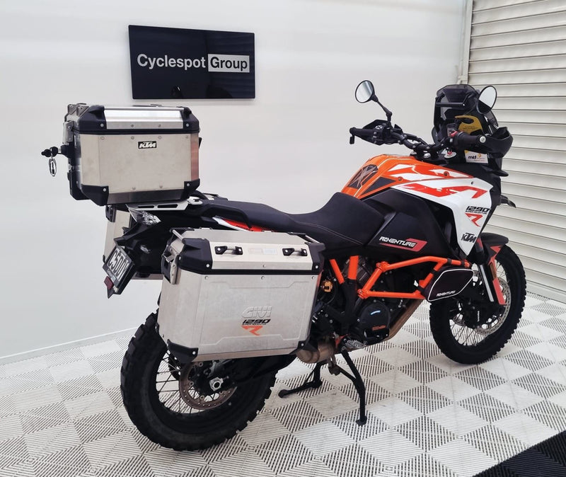 Load image into Gallery viewer, 2020 KTM 1290 Adventure R
