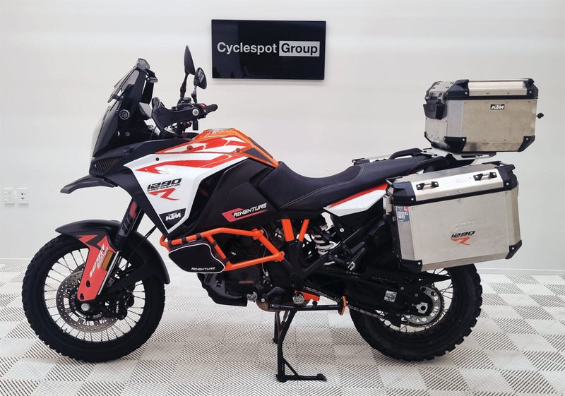 Load image into Gallery viewer, 2020 KTM 1290 Adventure R
