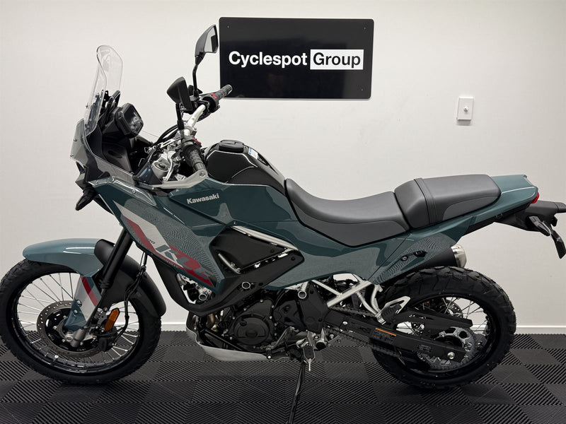 Load image into Gallery viewer, 2026 Kawasaki KLE500

