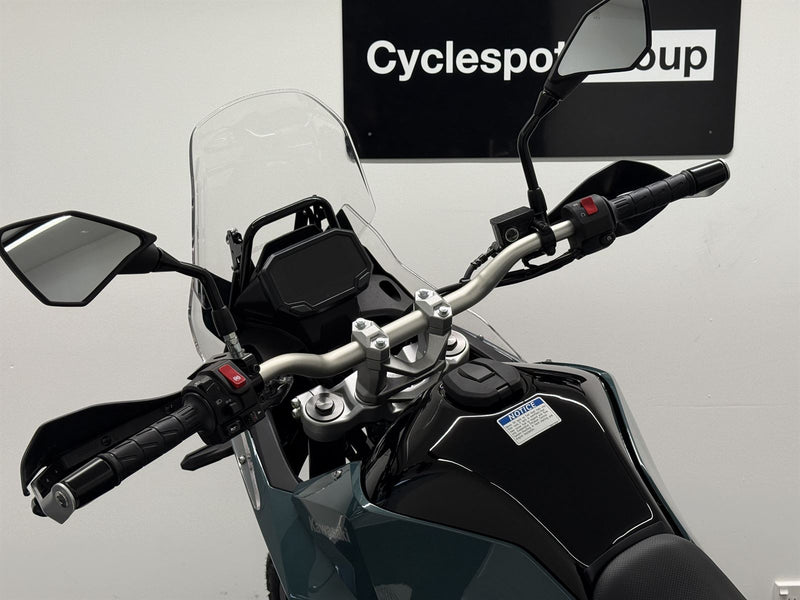 Load image into Gallery viewer, 2026 Kawasaki KLE500
