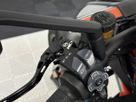 2021 KTM Superduke 1290 RR