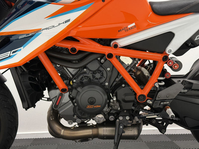 Load image into Gallery viewer, 2021 KTM Superduke 1290 RR
