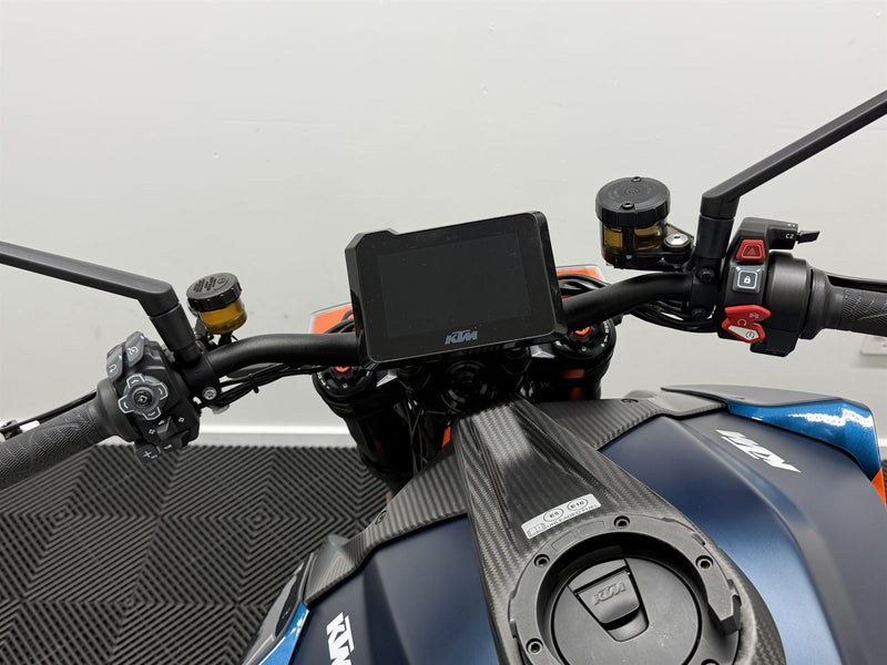 Load image into Gallery viewer, 2021 KTM Superduke 1290 RR
