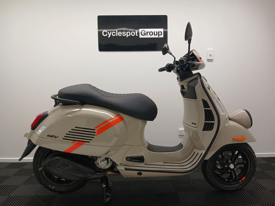 2024 Vespa GTV 300
