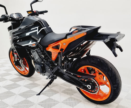 2023 KTM Duke 890 GP