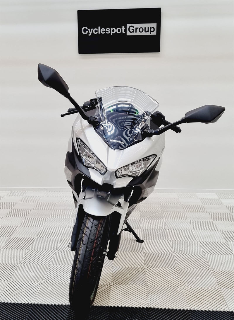 Load image into Gallery viewer, 2024 Kawasaki Ninja E-1 EV LAMS

