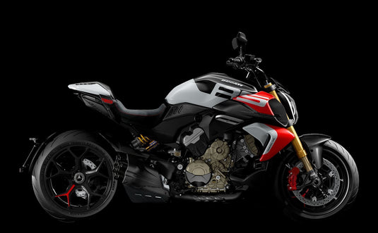2026 Ducati Diavel V4 RS
