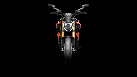 2026 Ducati Diavel V4 RS