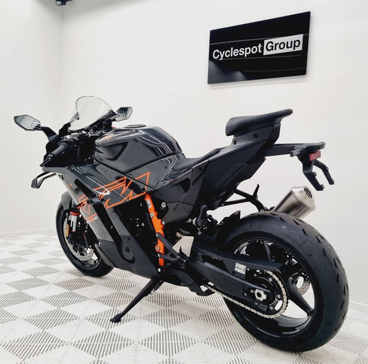 2026 KTM RC 990R