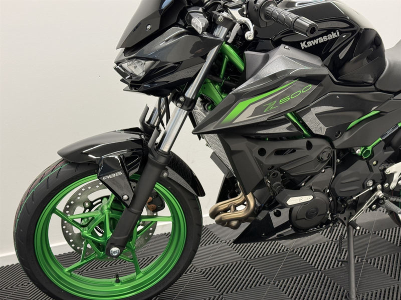 Load image into Gallery viewer, 2026 Kawasaki Z 500 SE LAMS
