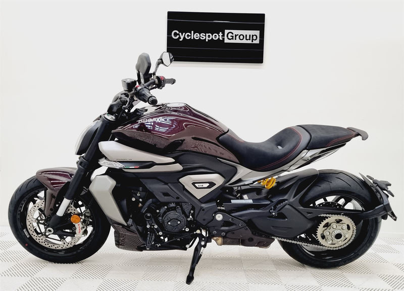 Load image into Gallery viewer, 2025 Ducati XDiavel V4
