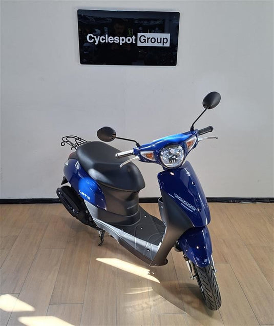 2026 Suzuki UZ50 BLACK AND BLUE