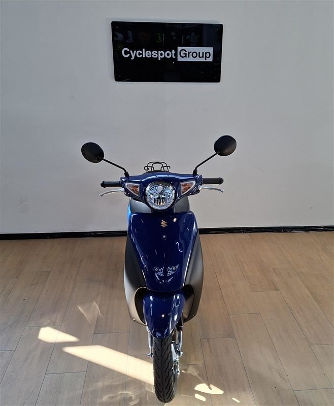 Load image into Gallery viewer, 2026 Suzuki UZ50 BLACK AND BLUE
