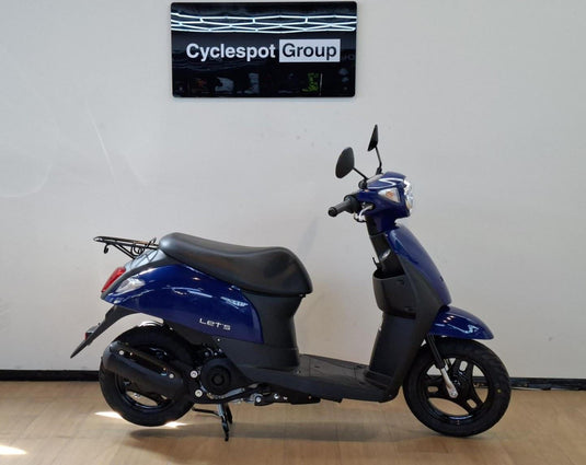 2026 Suzuki UZ50 BLACK AND BLUE