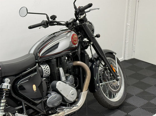 2024 BSA Gold Star MIDNIGHT BLACK
