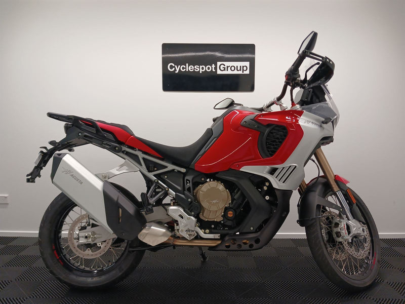 Load image into Gallery viewer, 2024 MV Agusta Enduro Veloce Ex demo
