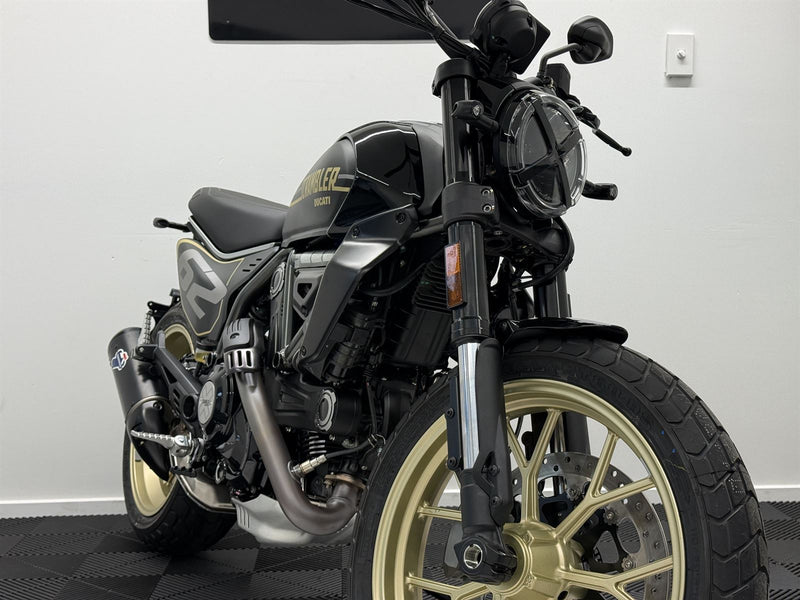 Load image into Gallery viewer, 2025 Ducati Scrambler FULL THROTTLE
