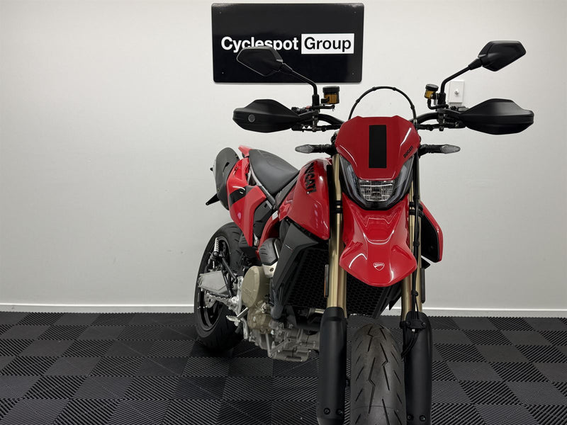Load image into Gallery viewer, 2024 Ducati Hypermotard 698 MONO

