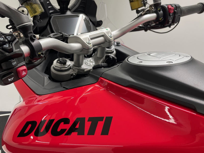 Load image into Gallery viewer, 2026 Ducati Multistrada V2S TRAVEL

