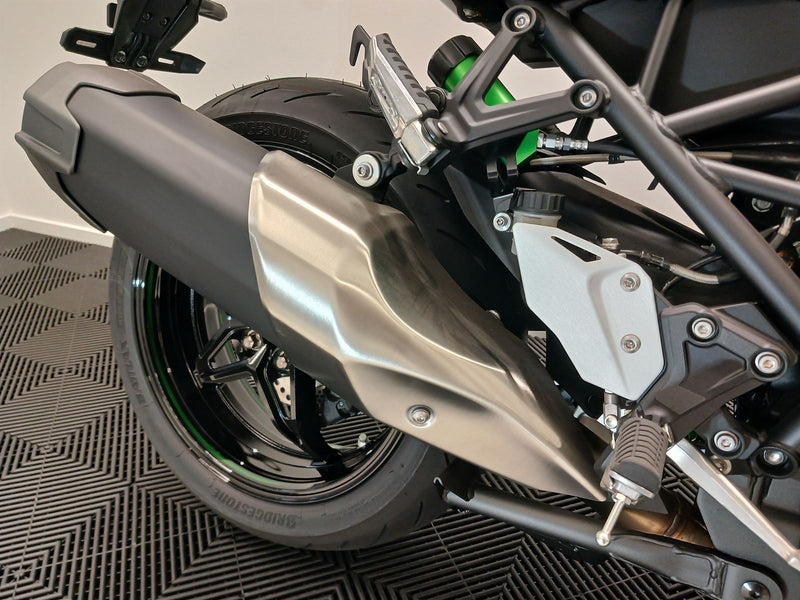 Load image into Gallery viewer, 2025 Kawasaki Ninja H2 SX
