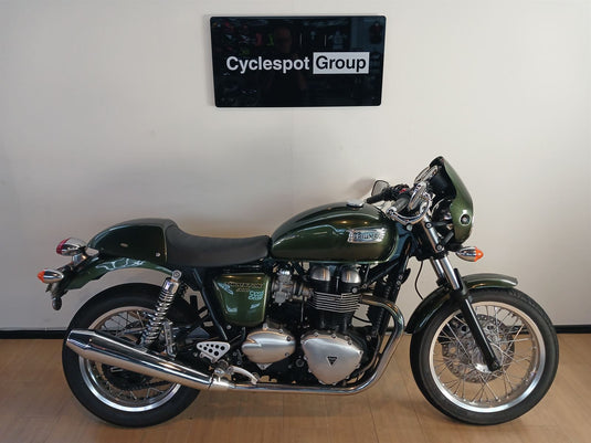 2013 Triumph Thruxton classic bike at Cyclespot