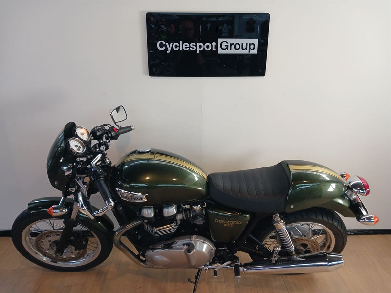 Load image into Gallery viewer, 2013 Triumph Thruxton 900
