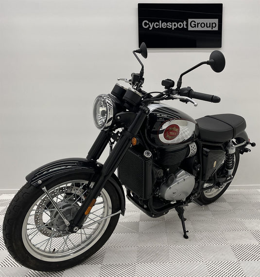 2024 BSA Gold Star Midnight Black