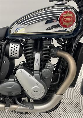 Load image into Gallery viewer, 2024 BSA Gold Star Dawn Silver

