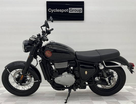 2024 BSA Gold Star Shadow Black