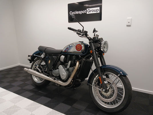 2024 BSA Gold Star Highland Green