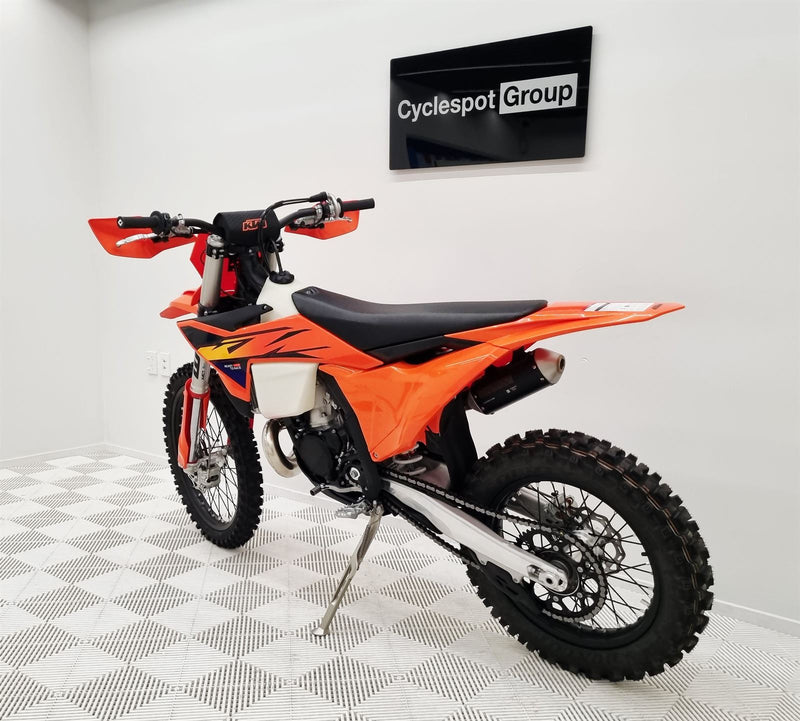 Load image into Gallery viewer, 2026 KTM XC 250
